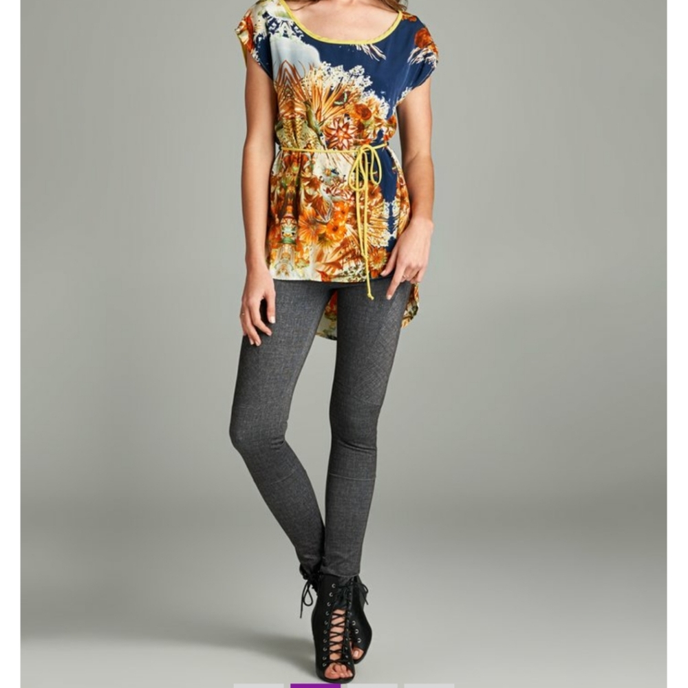 Tea N' Rose Tropical Print Blouse